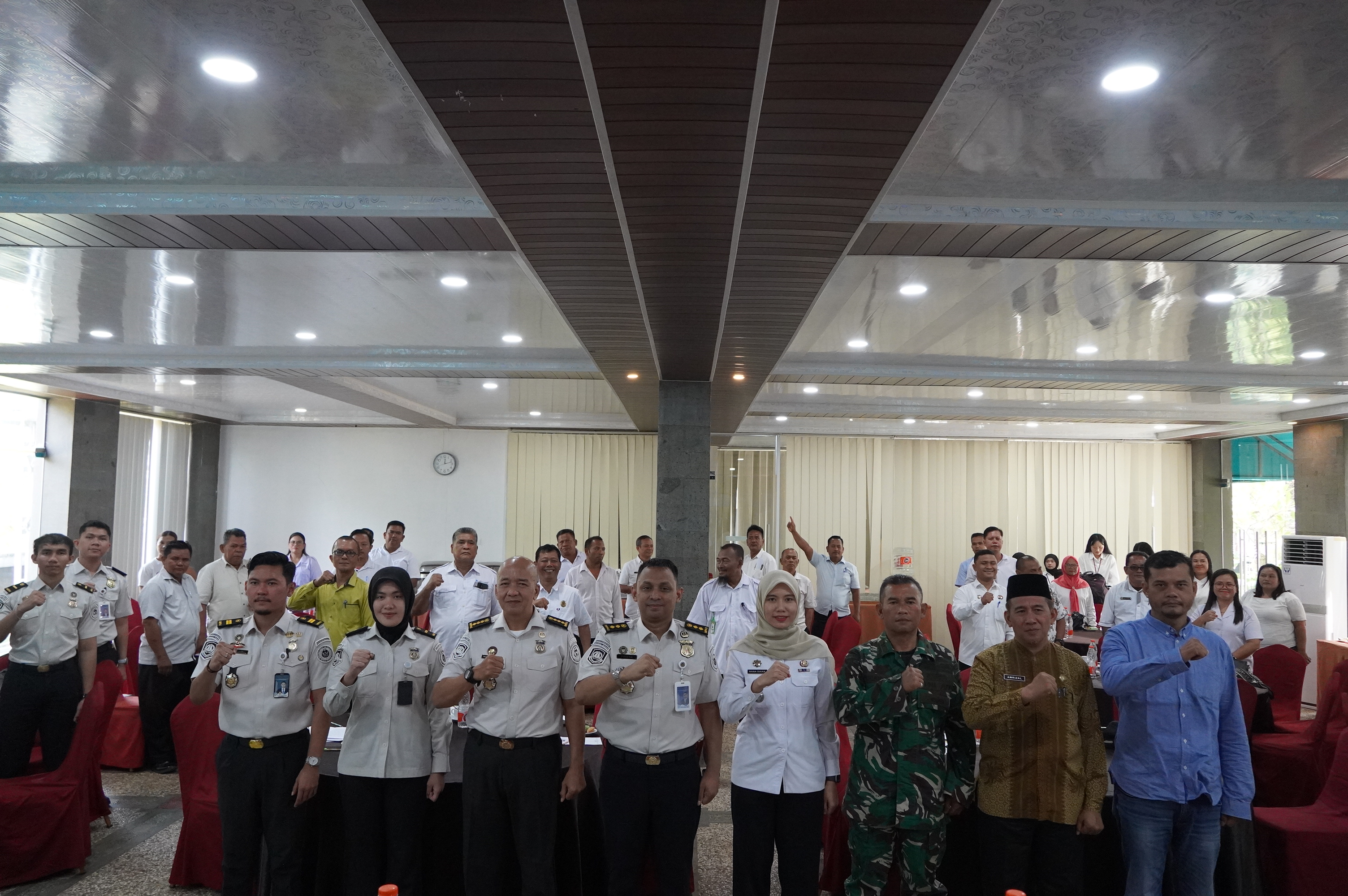 Imigrasi Medan Waspadai Celah Pengawasan Orang Asing di Desa Melalui Rapat TIMPORA Tingkat Kecamatan Namorambe